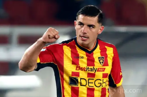 更是一套持 更是一套持